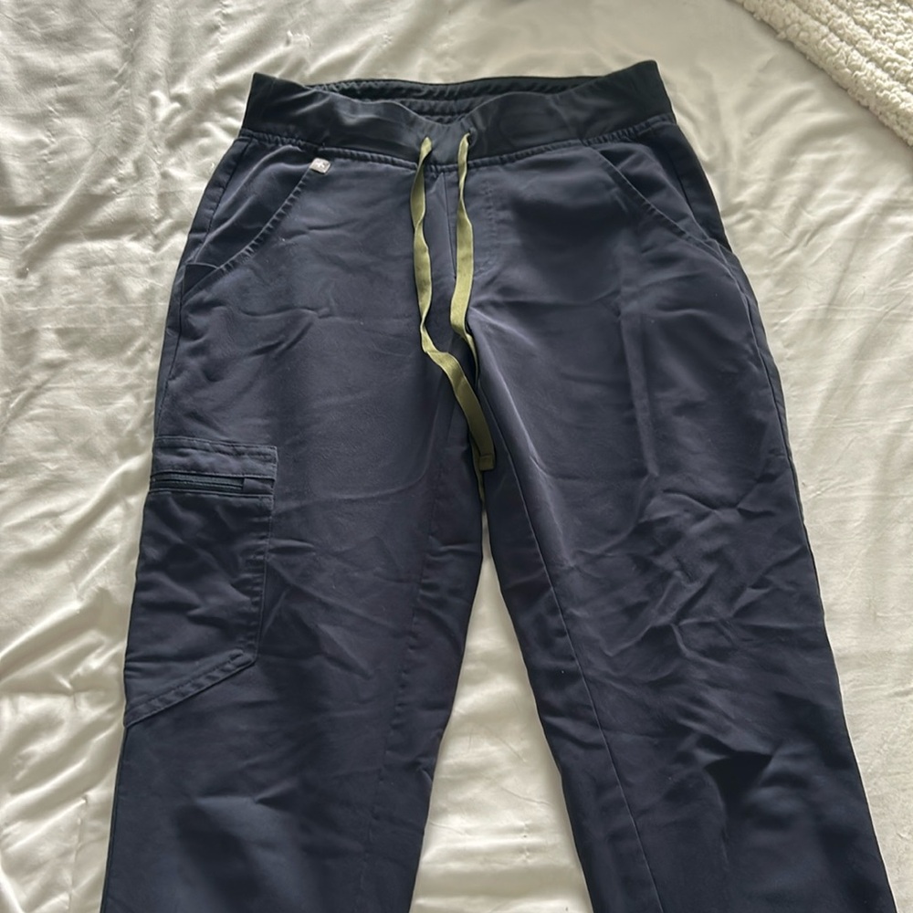 FIGS scrub joggers